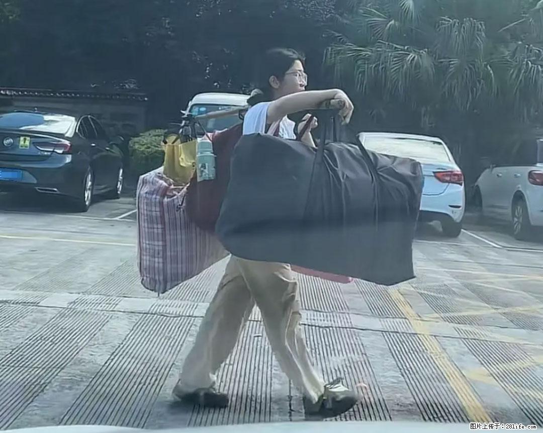 全网追的“扁担女孩”，找了一份暑假工，时薪12元 - 通化生活资讯 - 通化28生活网 th.28life.net